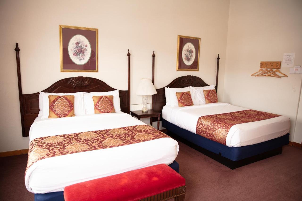The Victor Hotel Стая снимка