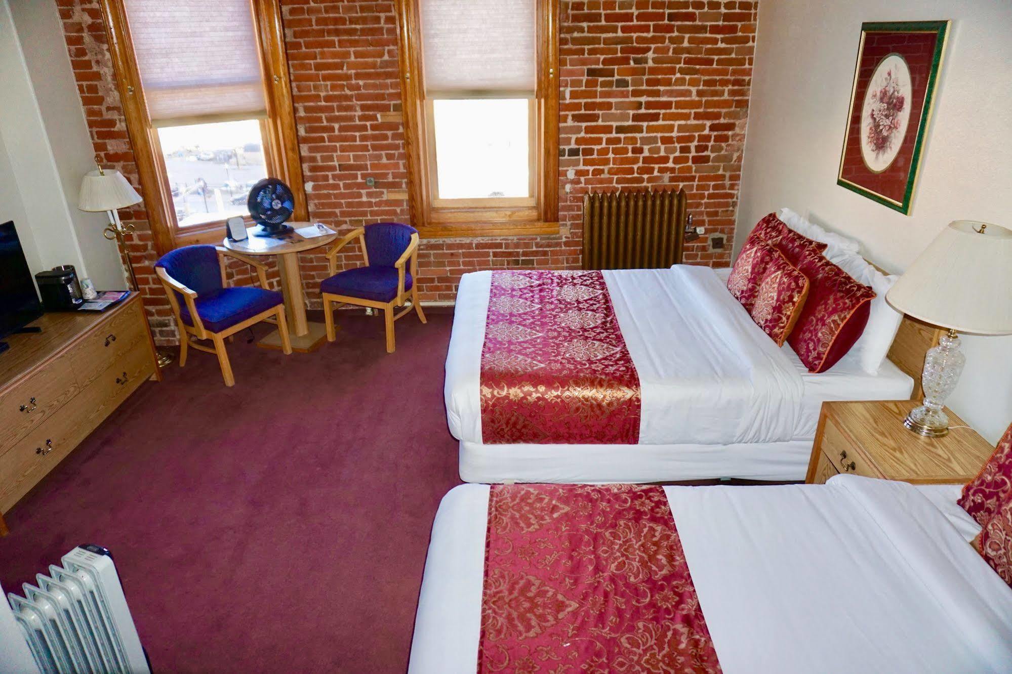 The Victor Hotel Екстериор снимка