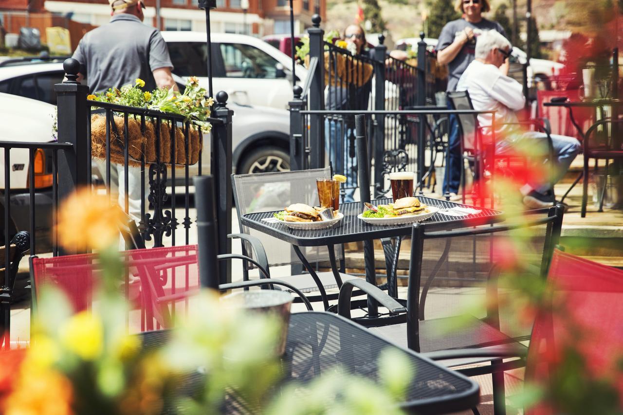 The Victor Hotel Екстериор снимка